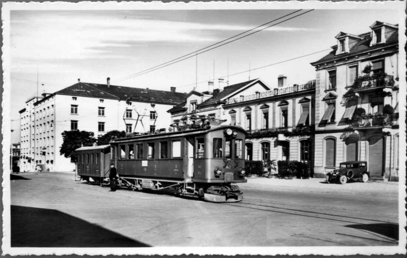 Frauenfeld Bahnhofplatz mit Wilerbahn