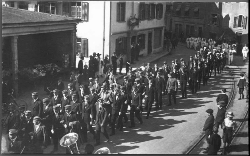 Frauenfeld Festumzug KTV Concordia beim Bren 1919