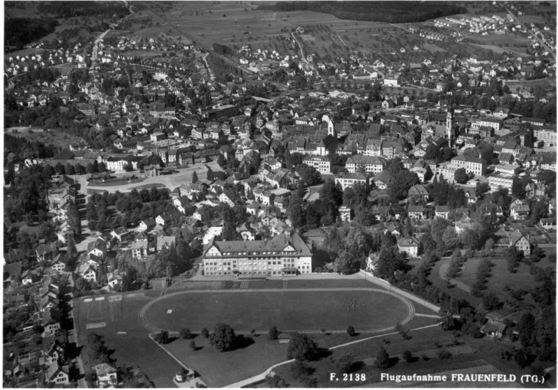 Frauenfeld Flugaufnahme Kantonsschule