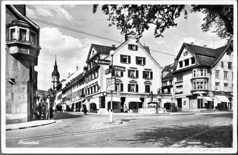 Frauenfeld Rathausplatz um 1935