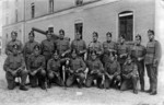 Frauenfeld Soldaten vor Kaserne um 1920